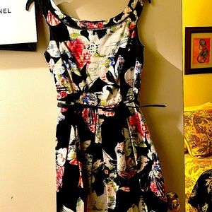 White House Black Market dress, excellent condition size 6